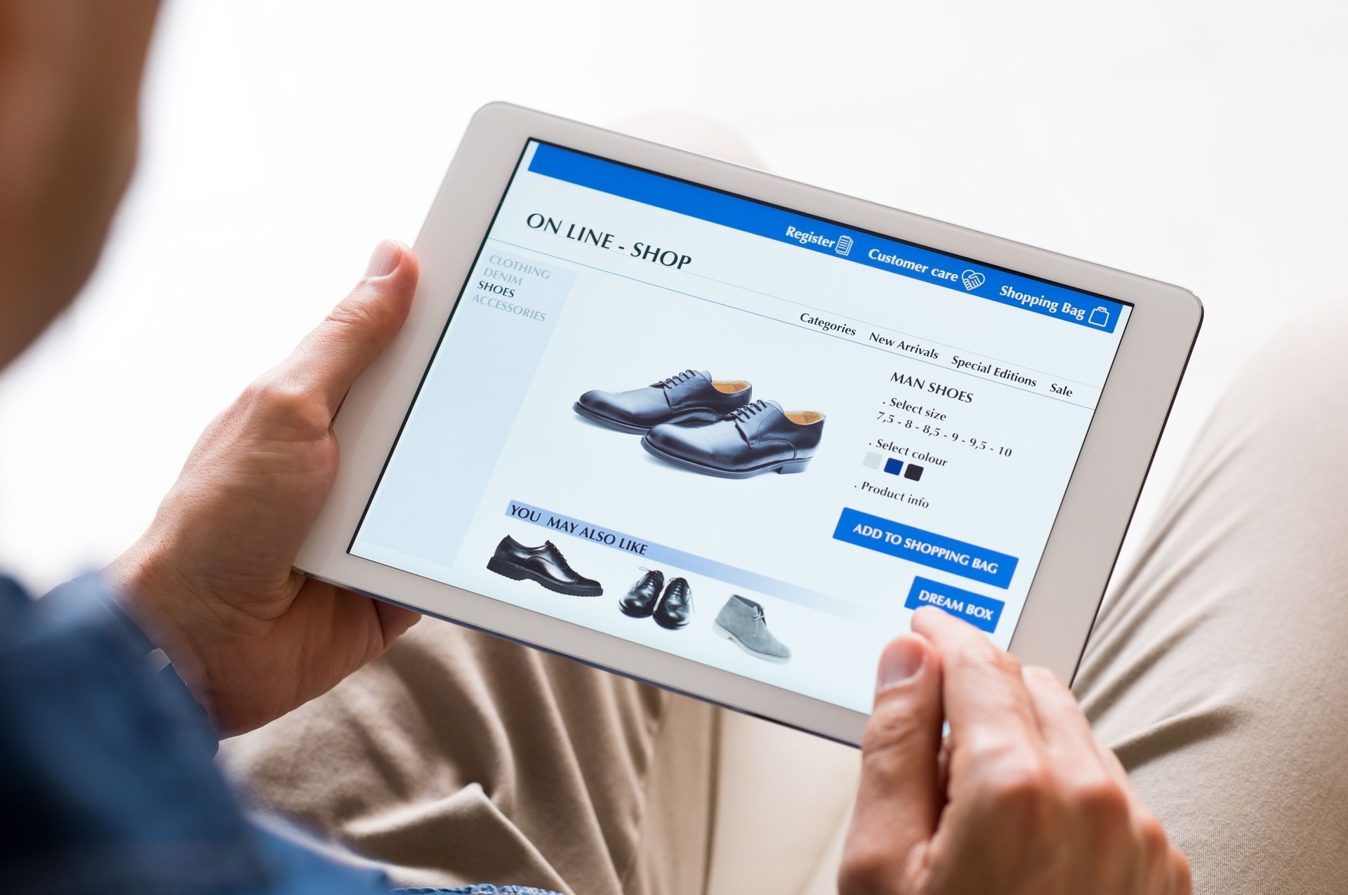 Man shopping online